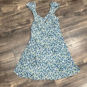 Urban Outfitters Kimchi Blue Floral Blue and Green Women's Dress size 6